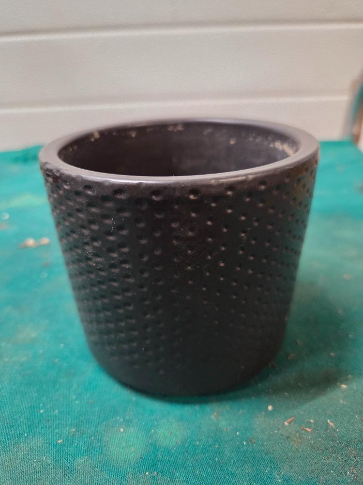 bloempot antraciet bewerkt, Ophalen of Verzenden, 'T Olde Gre-j, Info@toldegrej.nl, Endepoelstraat 20f Didam