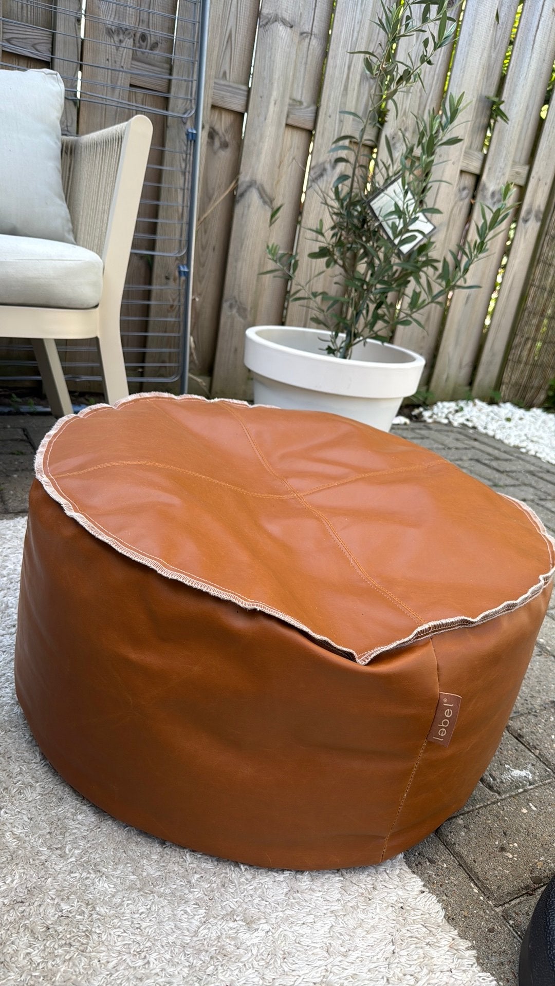 Poef van merk lebel, Rond, Ophalen of Verzenden, Zo goed als nieuw, 50 tot 75 cm