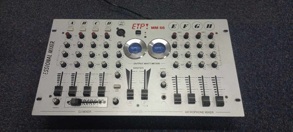 ETP MM66 mixer Mengpaneel 4 x line en 4 x microfooningang, Ophalen of Verzenden, Gebruikt, 5 tot 10 kanalen, Microfooningang
