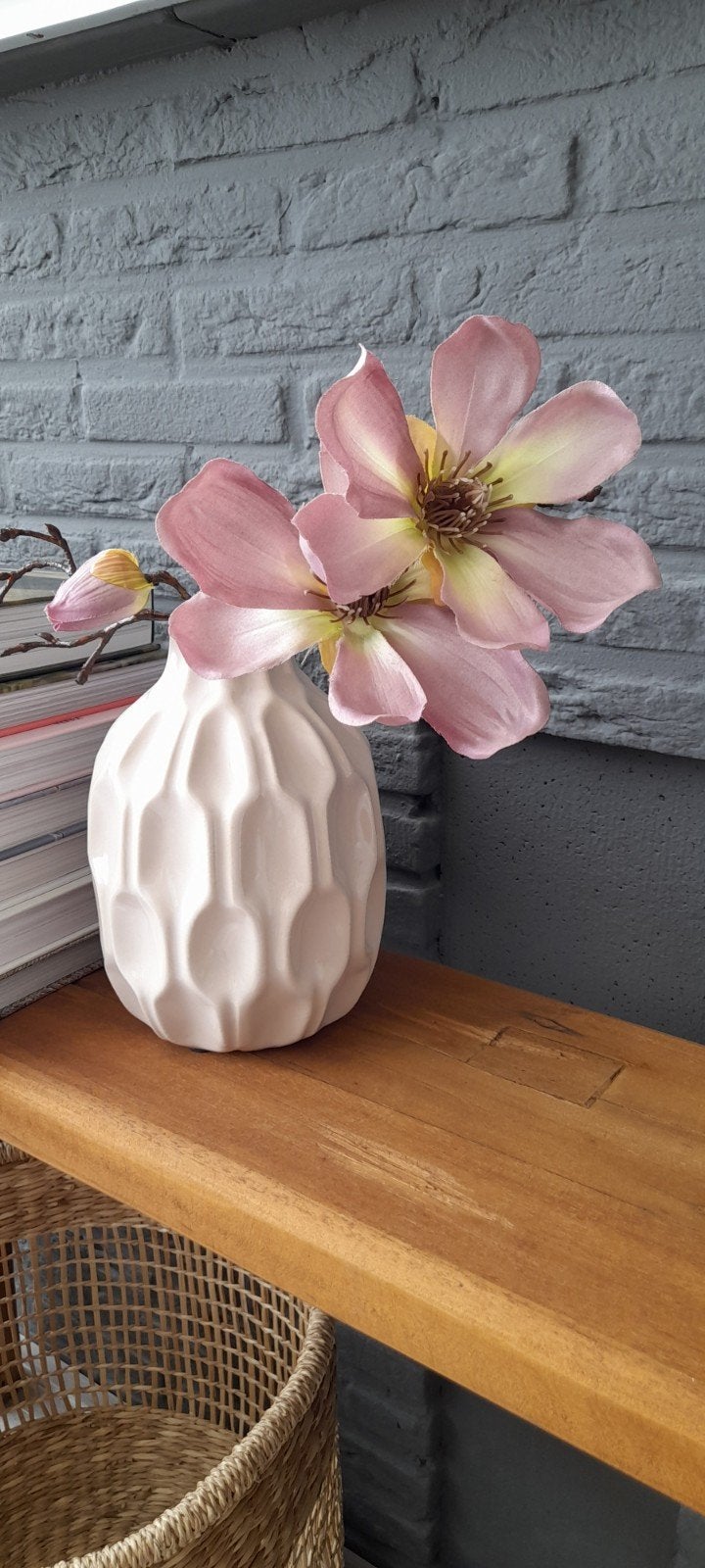 Licht roze aardewerk vaas incl zijden bloemen v intratuin, Overige kleuren, Aardewerk of Porselein, Ophalen of Verzenden, Zo goed als nieuw