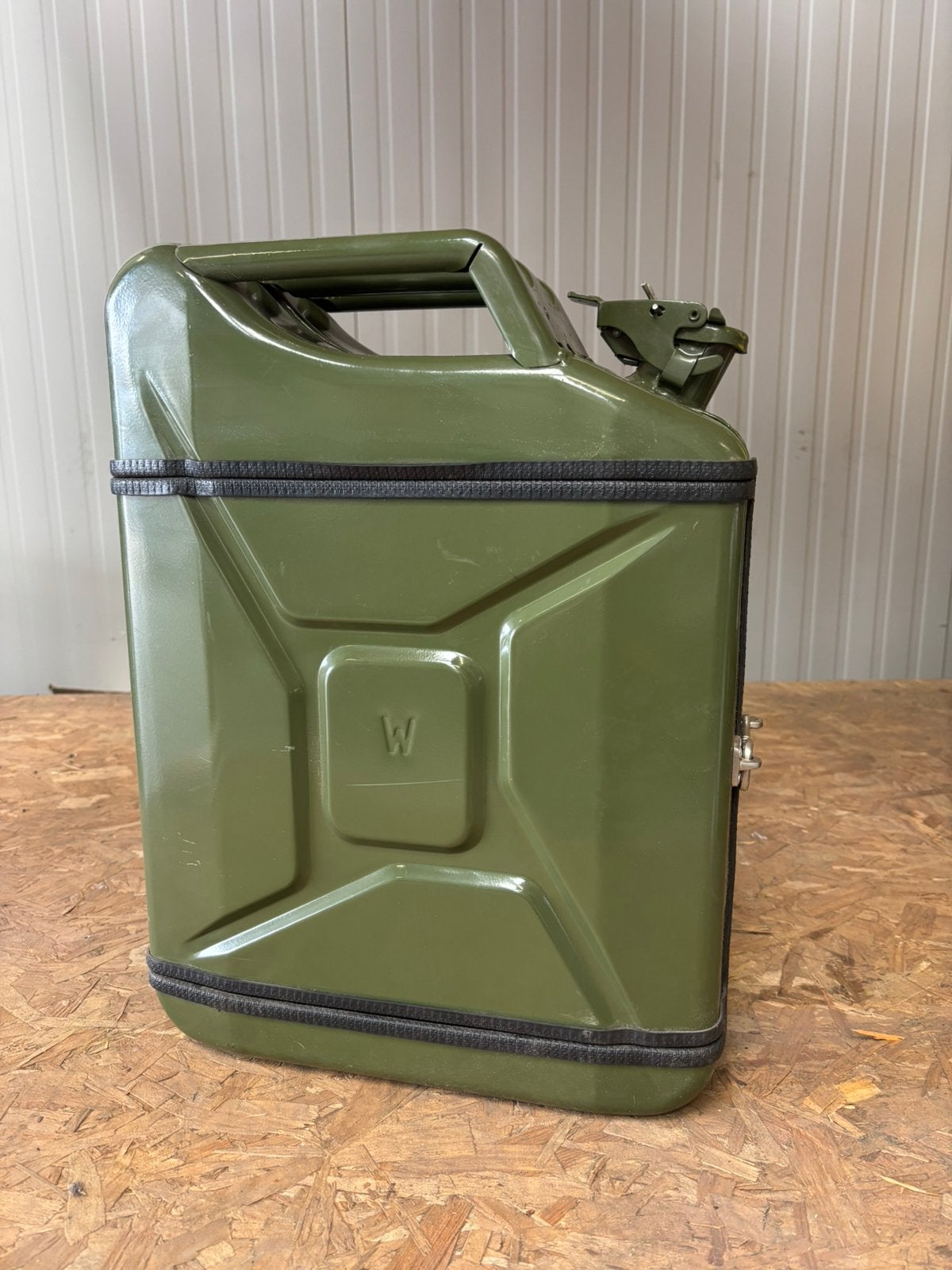 Superleuke Jerrycan met deurtje, Ophalen of Verzenden, Zo goed als nieuw