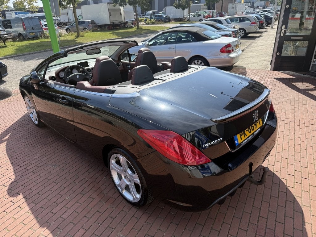 Peugeot 308 CC 1.6 THP Noir & Blanc | +nw APK | (bj 2010), Auto's, 1490 kg, Gebruikt, 4 cilinders, 4 stoelen