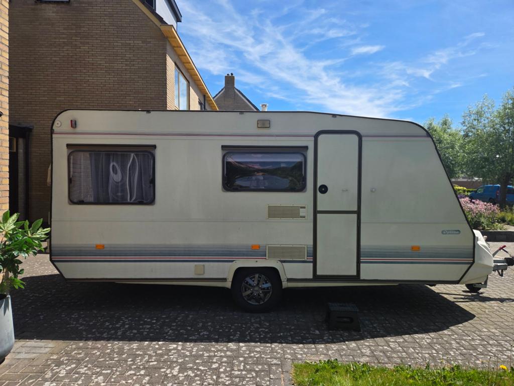 Adria 4259 TL Caravan | Voortent + Luifel | Lichtgewicht, Caravans en Kamperen, Caravans, Particulier, Adria, 500 - 750 kg, Tot en met 4