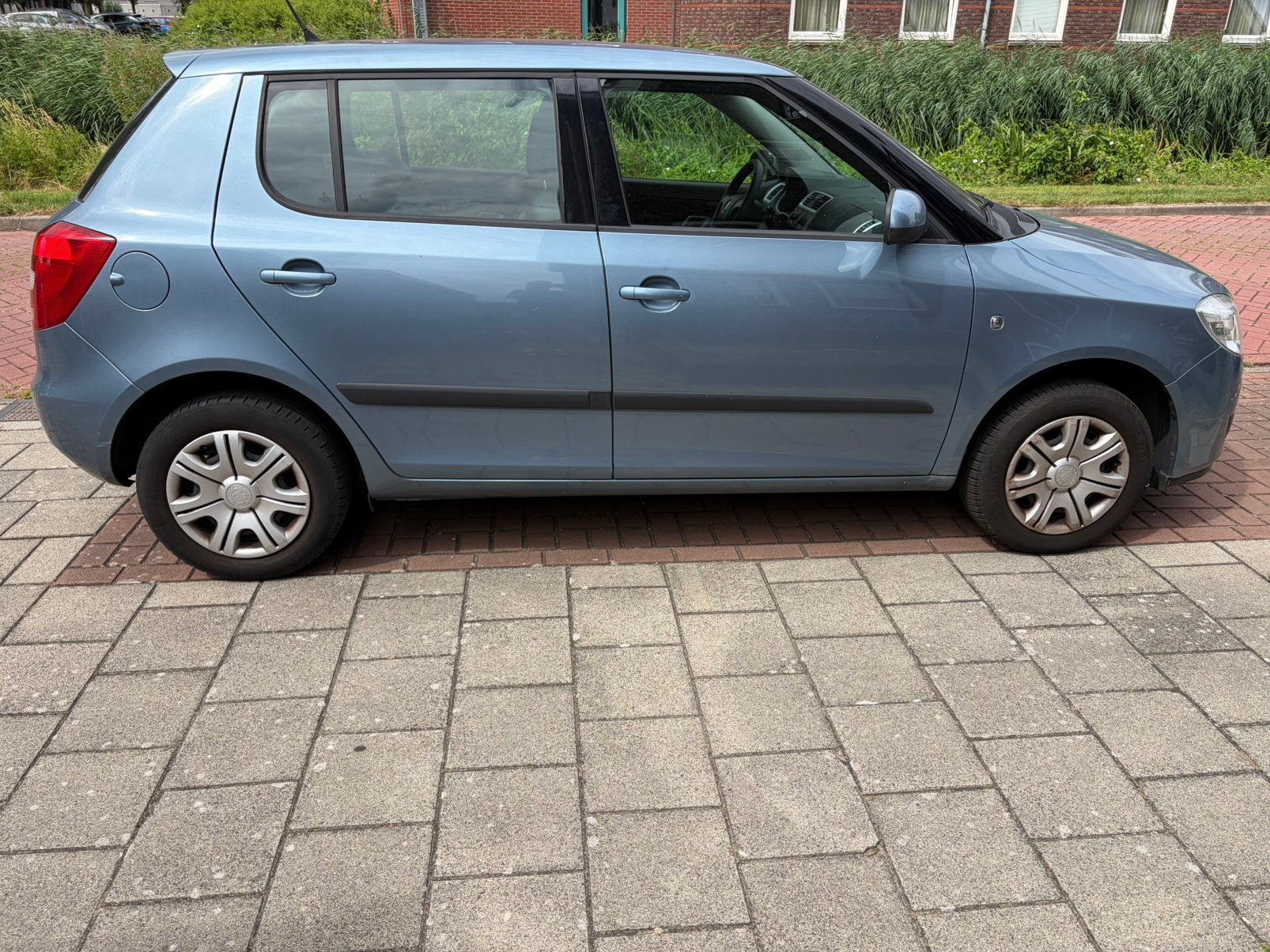 Skoda Fabia 1.6 16V 77KW AUT 2007 Blauw, Auto's, Skoda, Stof, 4 cilinders, Blauw, 49 €/maand