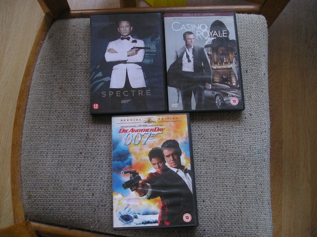 3 DVD's James Bond, Cd's en Dvd's, Dvd's | Actie, Vanaf 12 jaar, Ophalen of Verzenden, Gebruikt, Actie