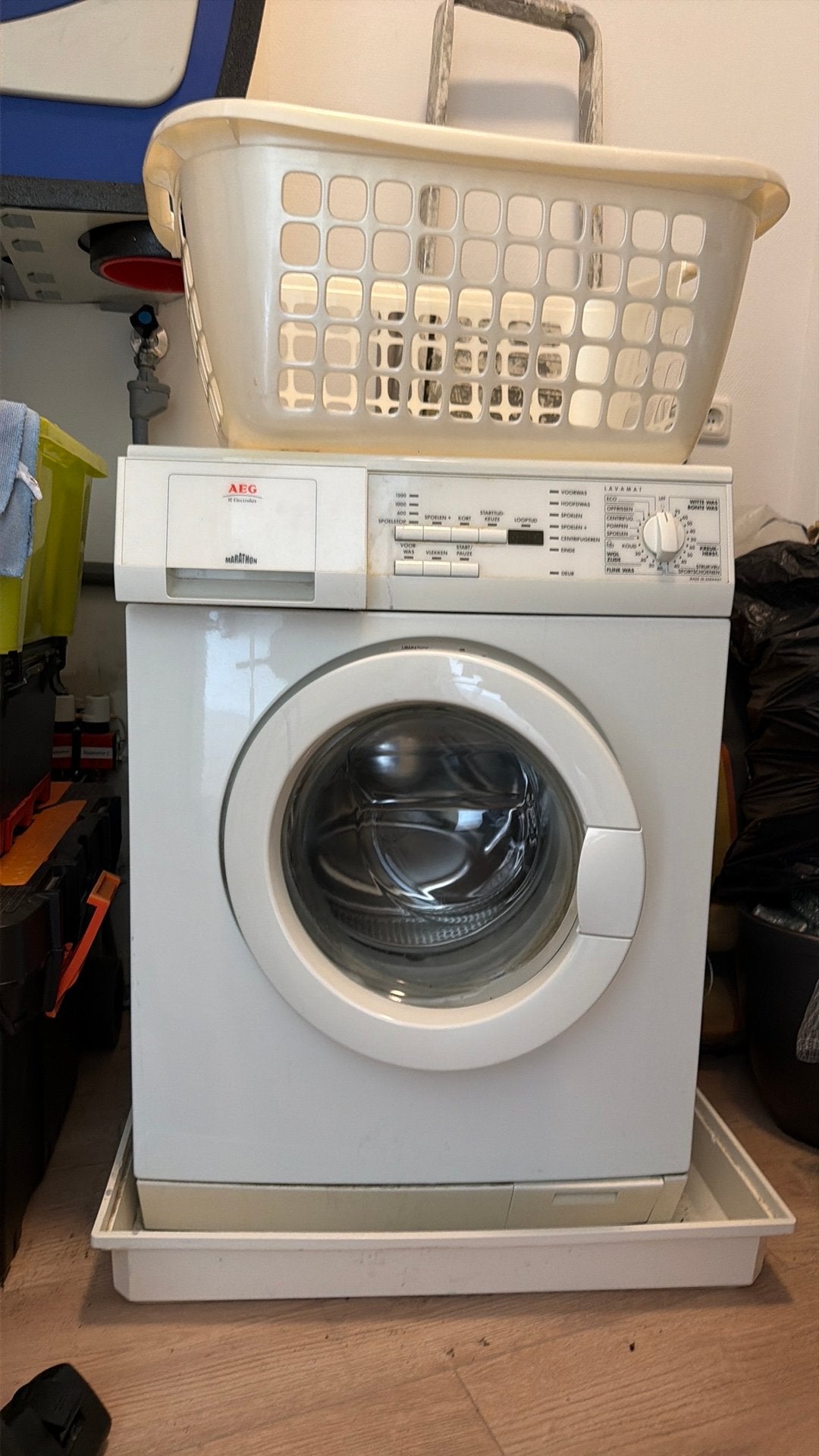 Goedwerkende wasmachine aeg, Ophalen, Gebruikt, 1200 tot 1600 toeren, 85 tot 90 cm