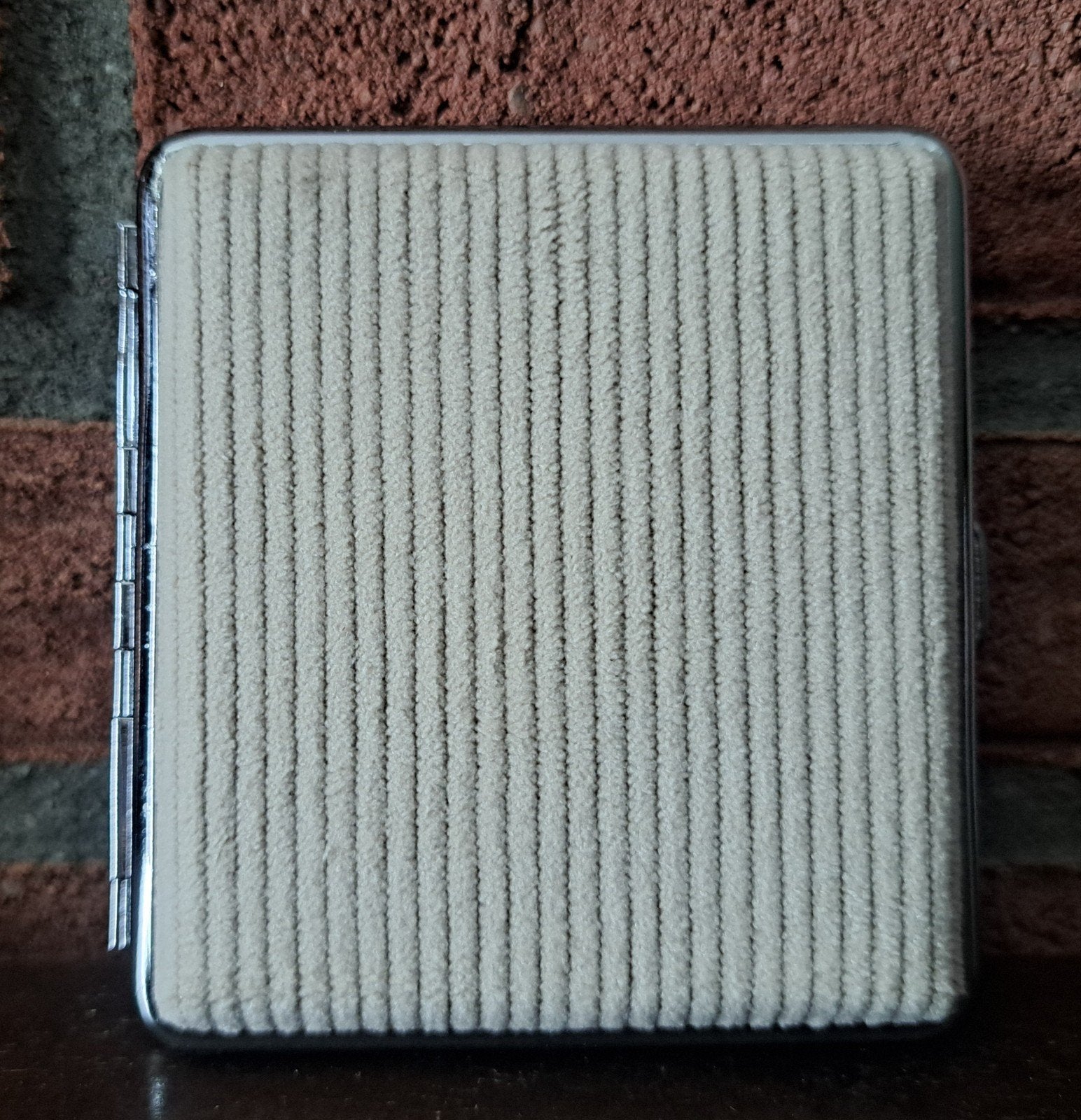 Champ corduroy sigarettenkoker - 20 sigaretten - beige, Ophalen of Verzenden, Nieuw, Overige typen