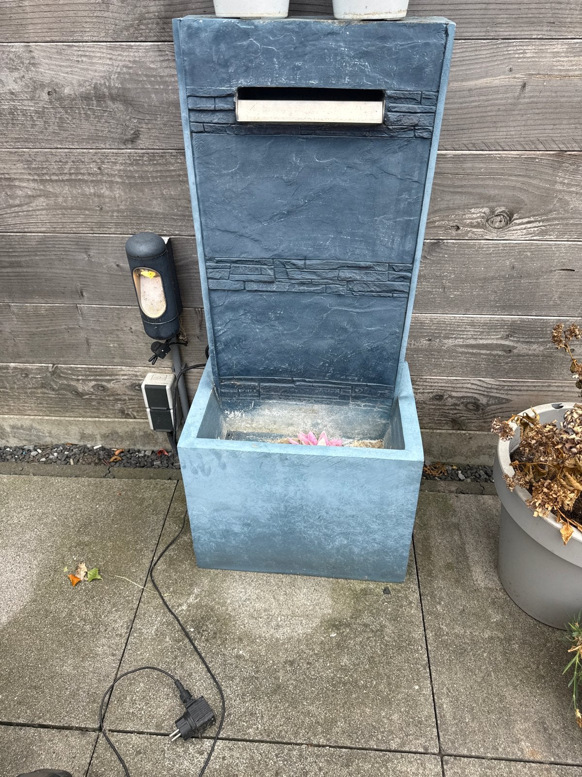Moderne Tuinfontein met Waterval - Grijs/Blauw, Ophalen, Gebruikt, Overige materialen, Waterval