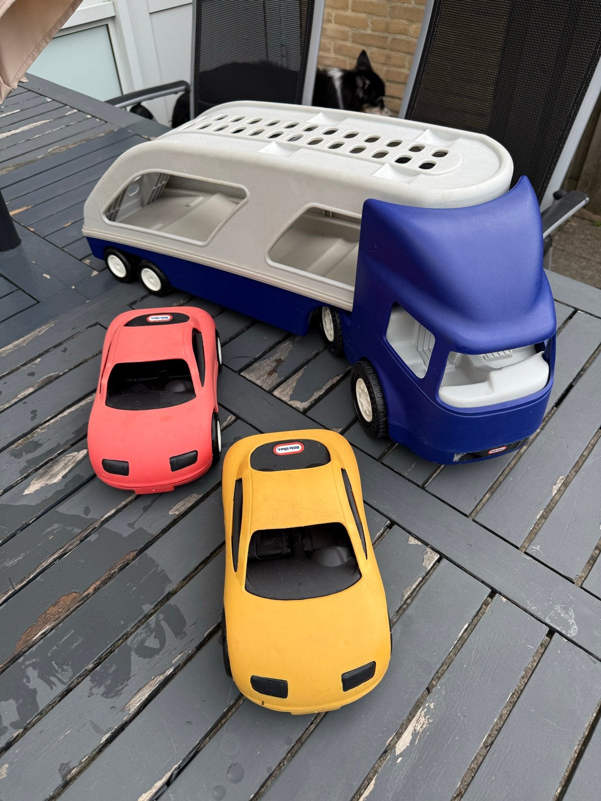 Little Tikes Vrachtwagen met 2 Raceauto's, Ophalen of Verzenden, Gebruikt