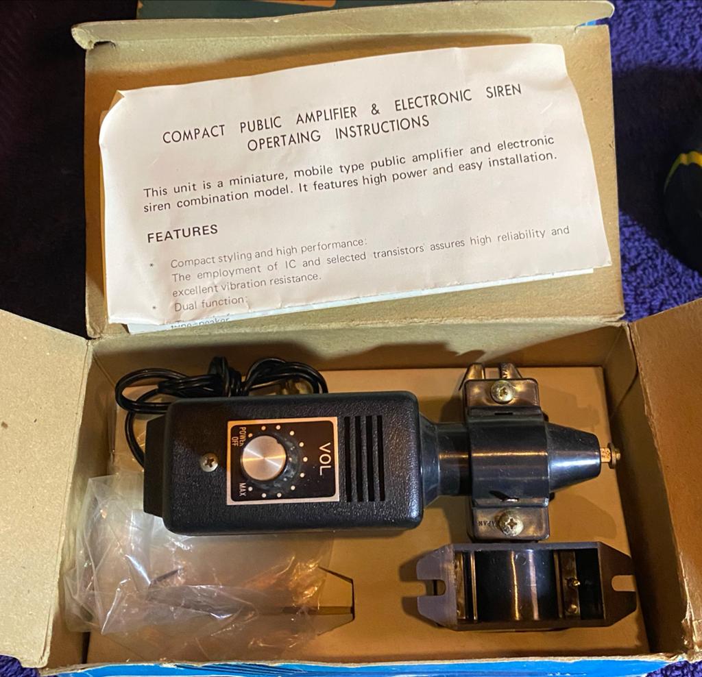 Vintage Alecto PAS-01 P.A. versterker met sirene - NOS, Ophalen of Verzenden, Nieuw