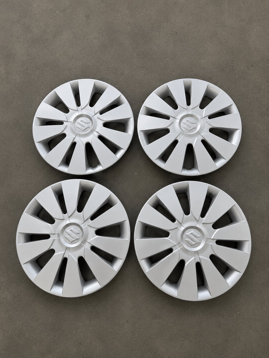 Suzuki Alto wieldoppen 14 inch, onbeschadigd, Verzenden, Zo goed als nieuw