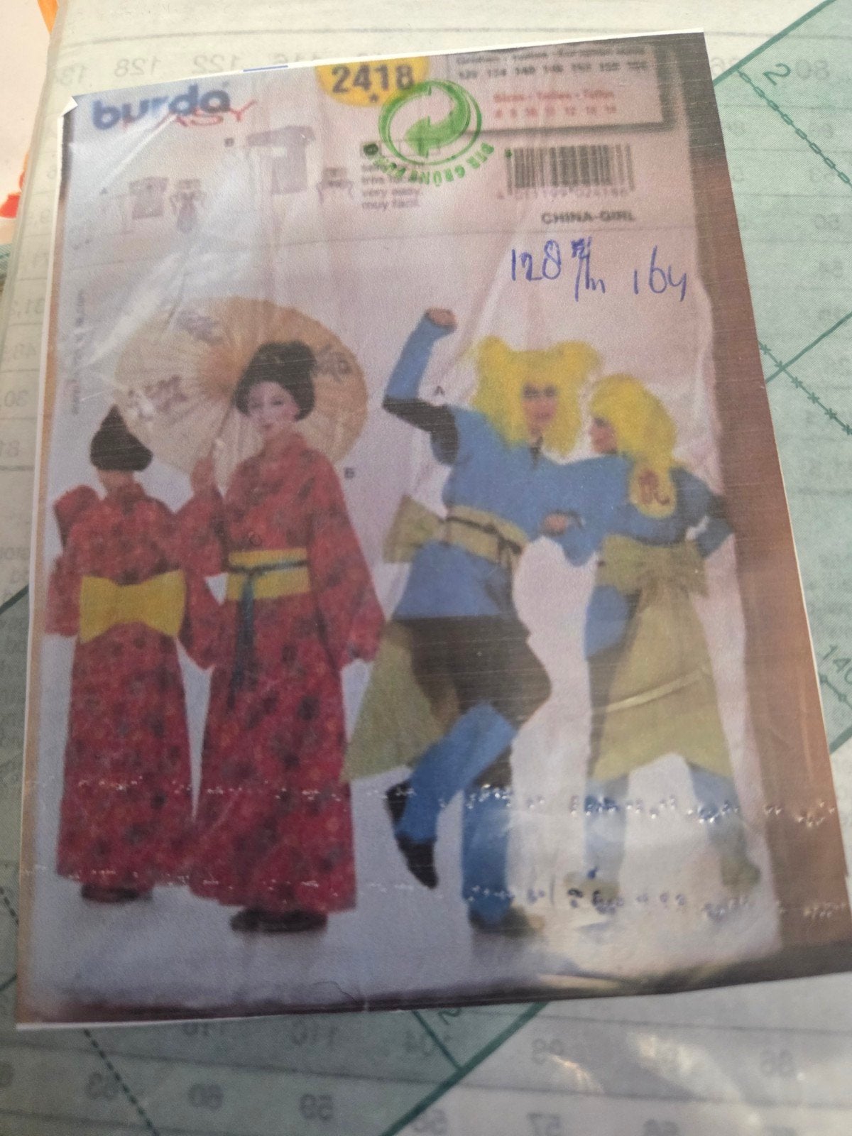zolderopruiming  Burda 2418..chinagirl mt 128 t/m 164, Overige typen, Kind, Zo goed als nieuw, Burda