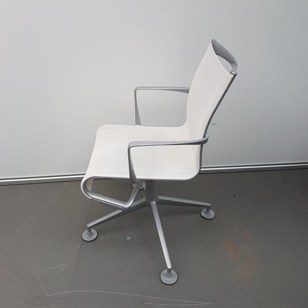 Alias Meetingframe design stoelen netweave witte stof, Huis en Inrichting, Ophalen, Gebruikt, Stof, Vijf, Zes of meer stoelen