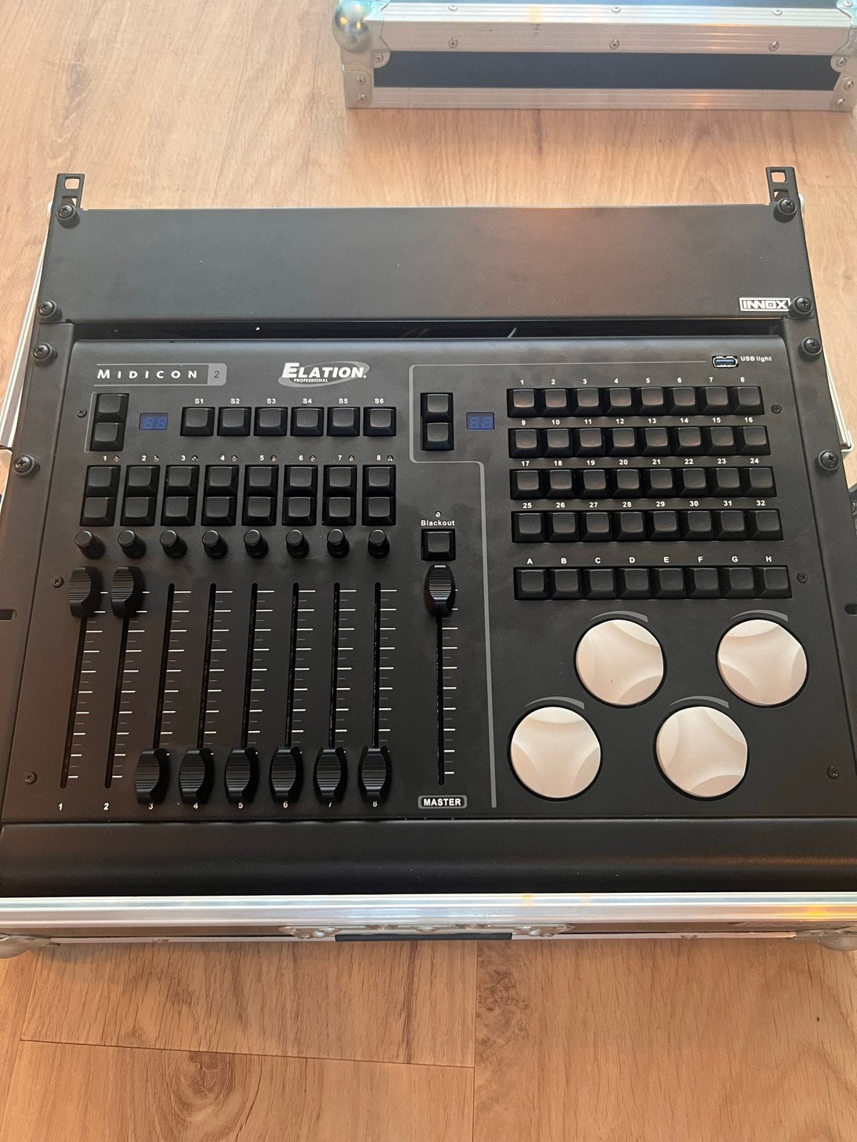 Midicon 2 in flightcase, Ophalen of Verzenden, Zo goed als nieuw, Licht