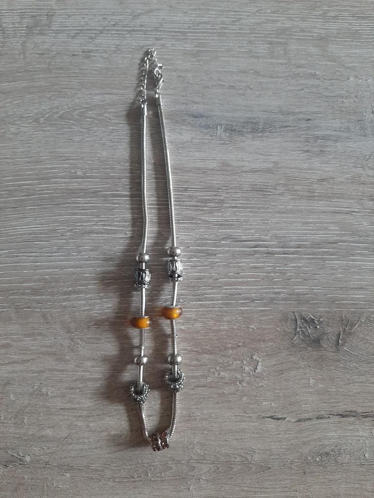 Zilverkleurige ketting met oranje en zilverkleurige kralen, Met kristal, Overige materialen, Nieuw, Oranje