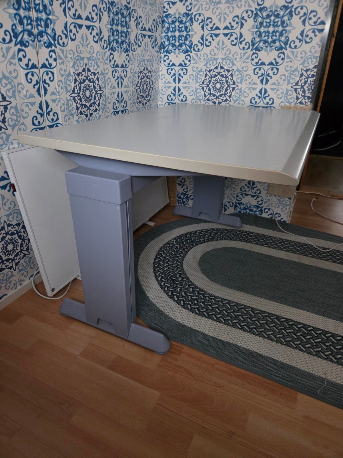 stevig  Gesika Nova bureau 120x80 cm, Huis en Inrichting, Bureaus, Ophalen, 120 cm, Kabelgoot, Zo goed als nieuw