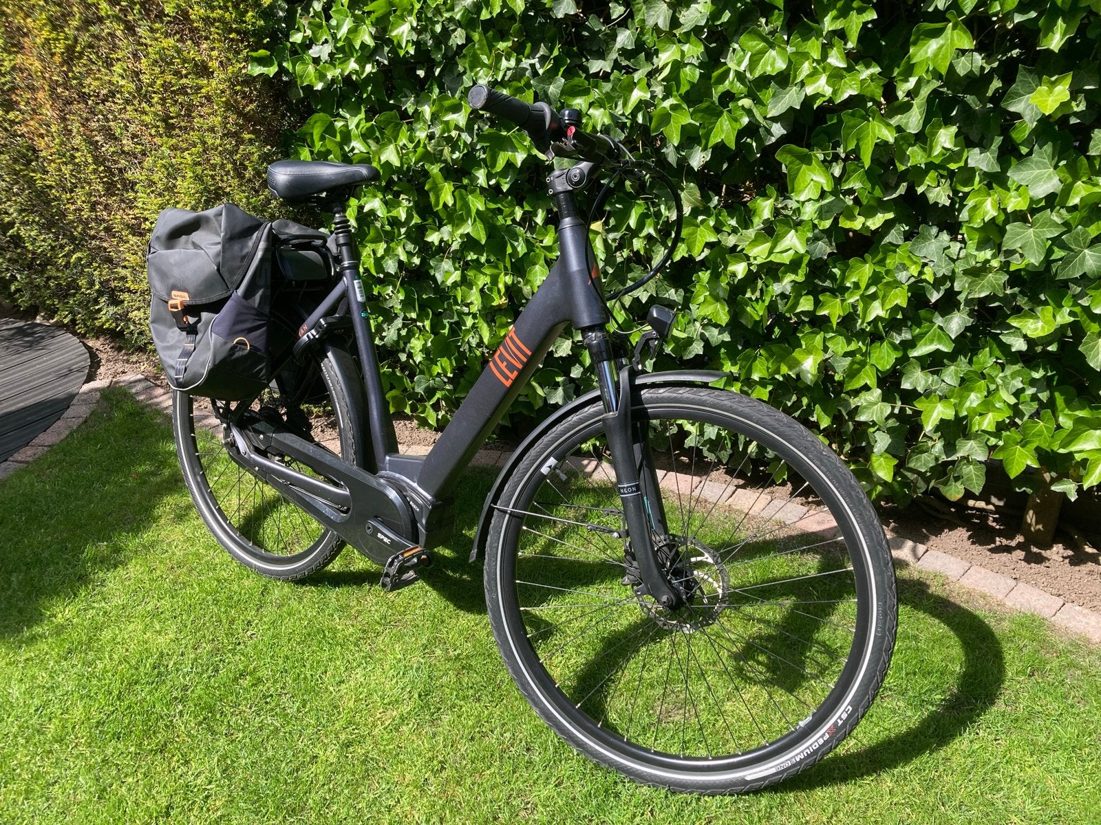 Levit E-bike met Bosch Active Line motor en Powerpack 500, Fietsen en Brommers, Elektrische fietsen, Zo goed als nieuw, 50 km per accu of meer