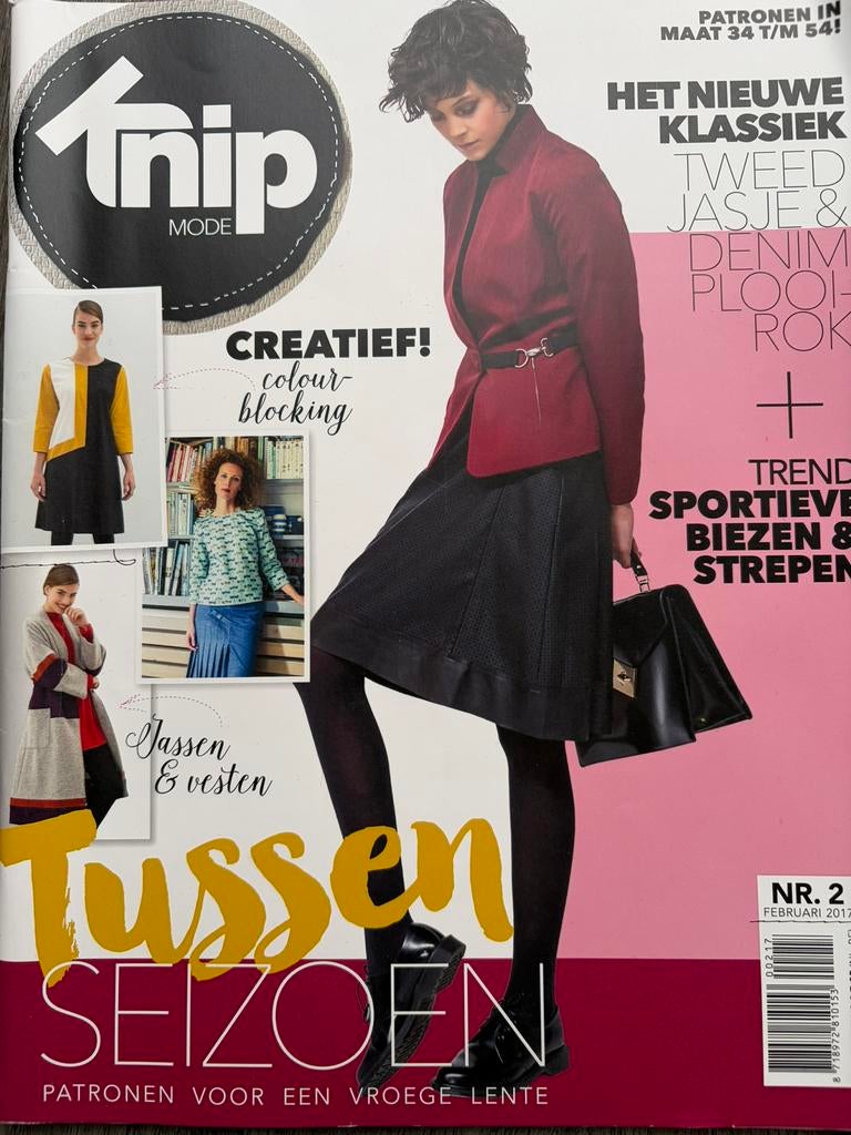 Knipmode februari 2017, Hobby en Vrije tijd, Kledingpatronen, Ophalen of Verzenden, Zo goed als nieuw, Vrouw, Knipmode