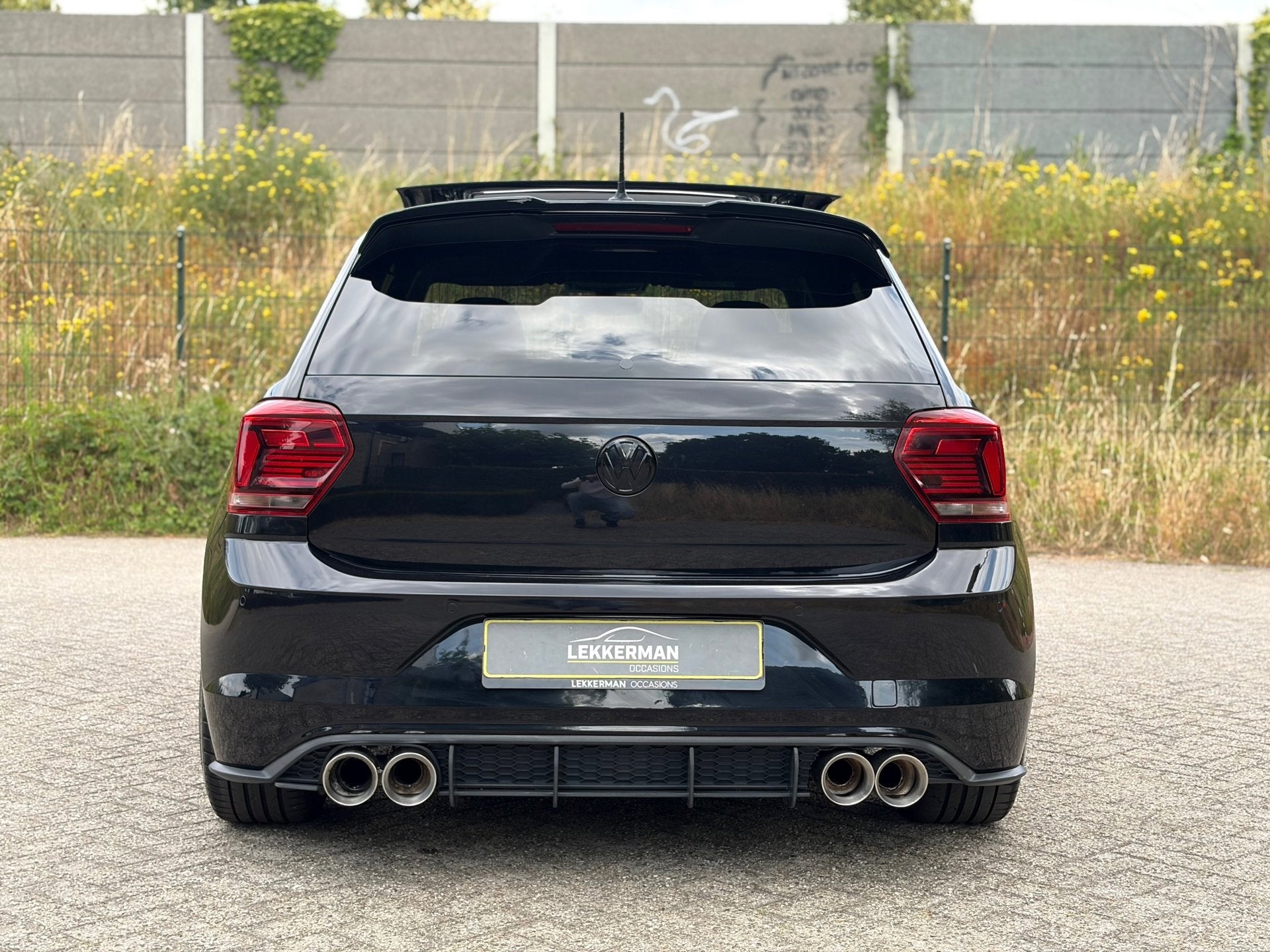 Volkswagen Polo 1.0 TSI R - LINE I PANO I LED I VIRTUAL DASH, Auto's, Volkswagen, Voorwielaandrijving, Gebruikt, 95 pk, 1055 kg