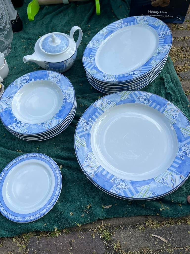 Wedgwood home set borden, Ophalen, Zo goed als nieuw, Bord(en), Wedgwood