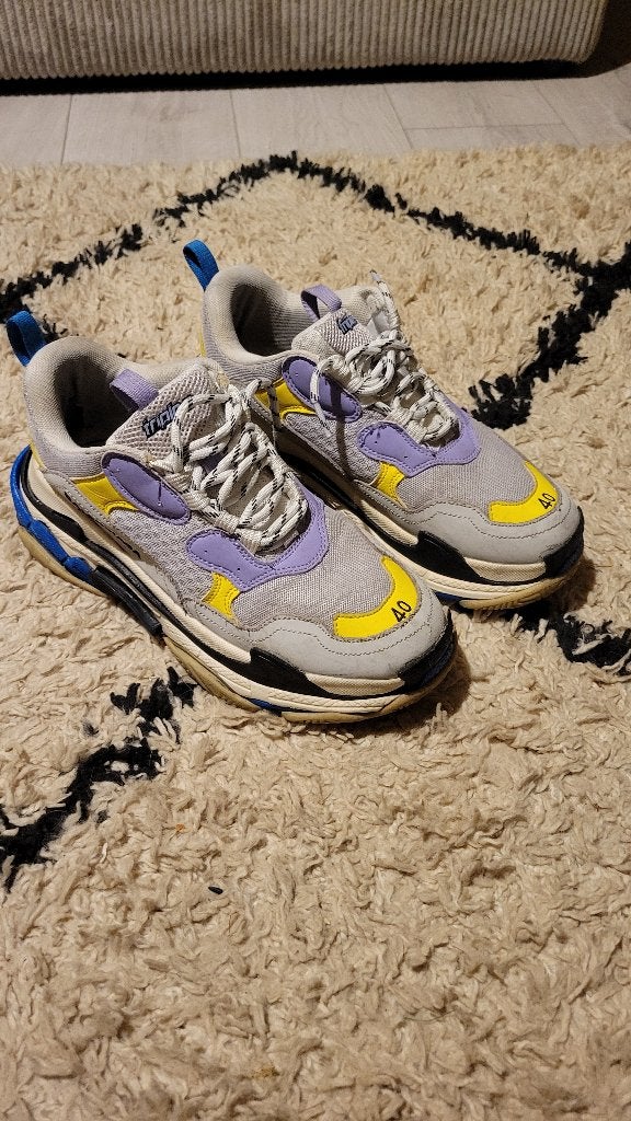Balenciaga triple s, Balenciaga, Ophalen of Verzenden, Sneakers of Gympen, Grijs