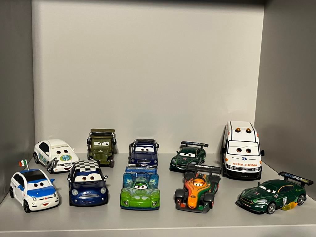 Disney Pixar Cars set – Frank Clutchenson (10 stuks), Ophalen of Verzenden, Gebruikt
