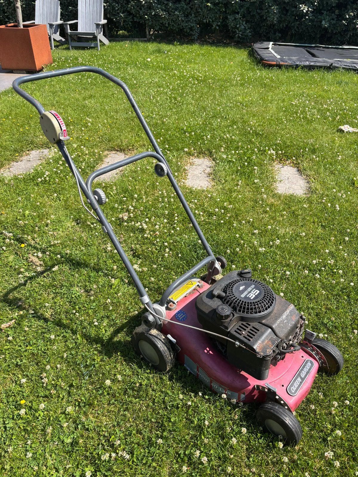 Queen Garden Junior 40 Lux Benzine Grasmaaier, Ophalen, Cirkelmaaier, Gebruikt, 40 t/m 49 cm