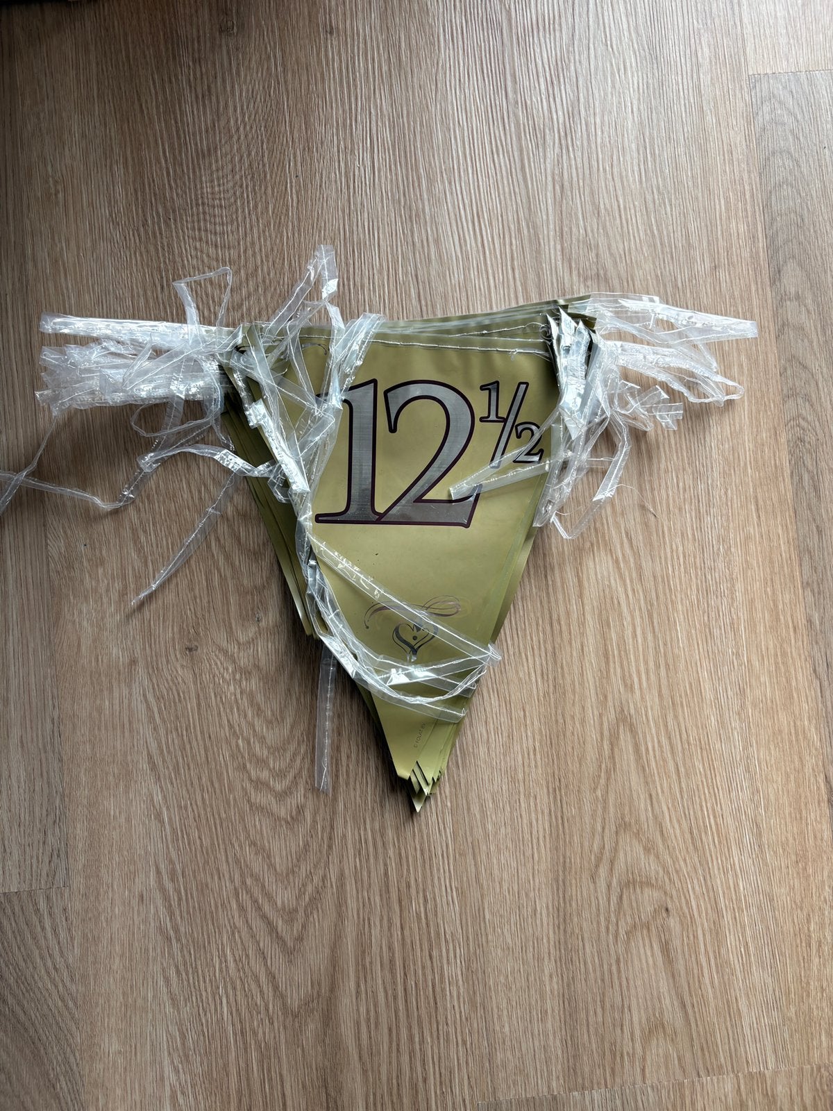 Te koop vlaggetje 12,5 jubileum, Hobby en Vrije tijd, Feestartikelen, Ophalen of Verzenden, Zo goed als nieuw, Versiering, Overige
