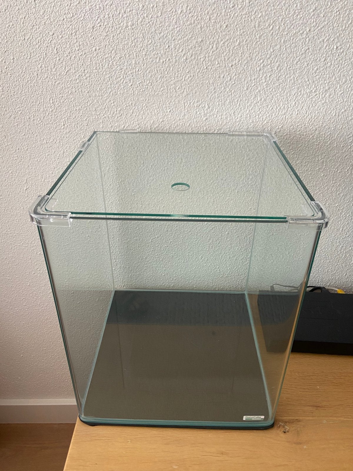 Aquarium Dennerle Nano cube 30 liter evt met pomp, etc, Dieren en Toebehoren, Ophalen, Dennerle, Zo goed als nieuw, Leeg aquarium