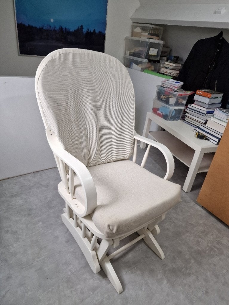 Stevige en comfortabele houten schommelstoel met padding, Ophalen, Gebruikt, Stof, Eén