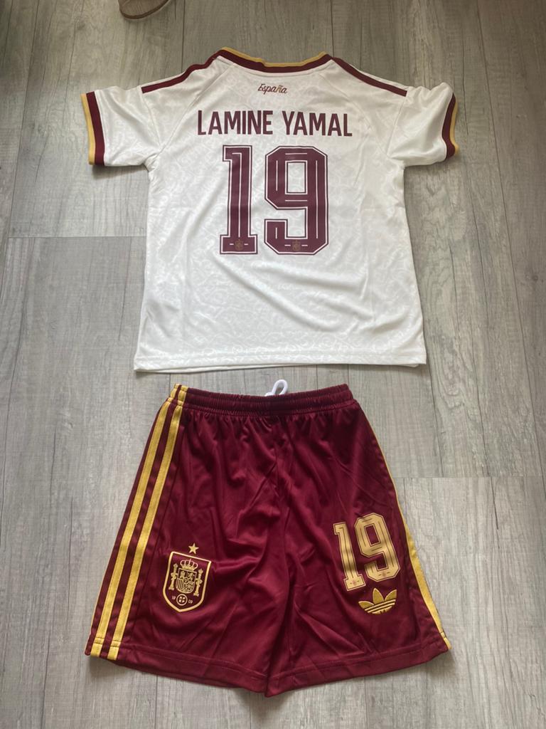 Wk Spanje Uittenue Lamine Yamal Maat 115/125, Sport en Fitness, Voetbal, Maat XS of kleiner, Ophalen of Verzenden, Nieuw, Shirt