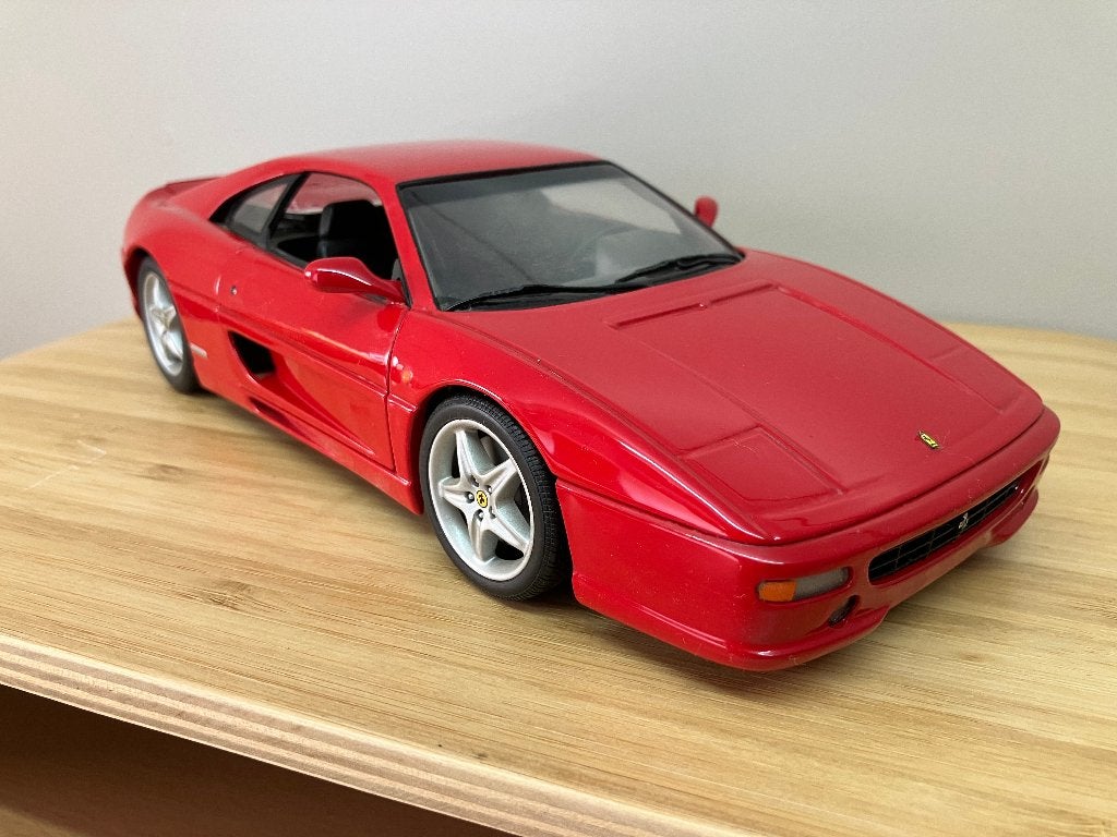 Ferrari F355 Berlinetta van 1994  rood  1/18 UT Models, Ophalen of Verzenden, Zo goed als nieuw, Auto, UT Models