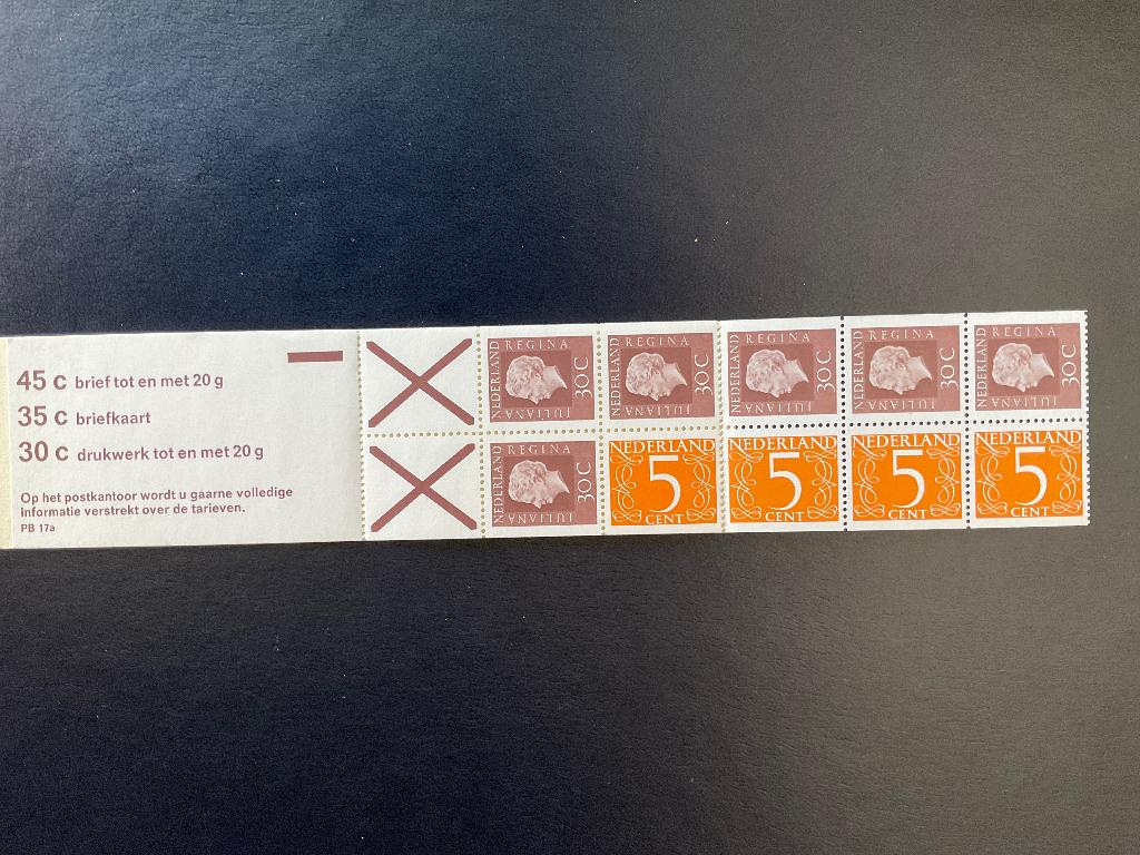postzegelboekje PB17a met kleur kaftmotief grijsbruin, Ophalen of Verzenden, Na 1940, Postfris