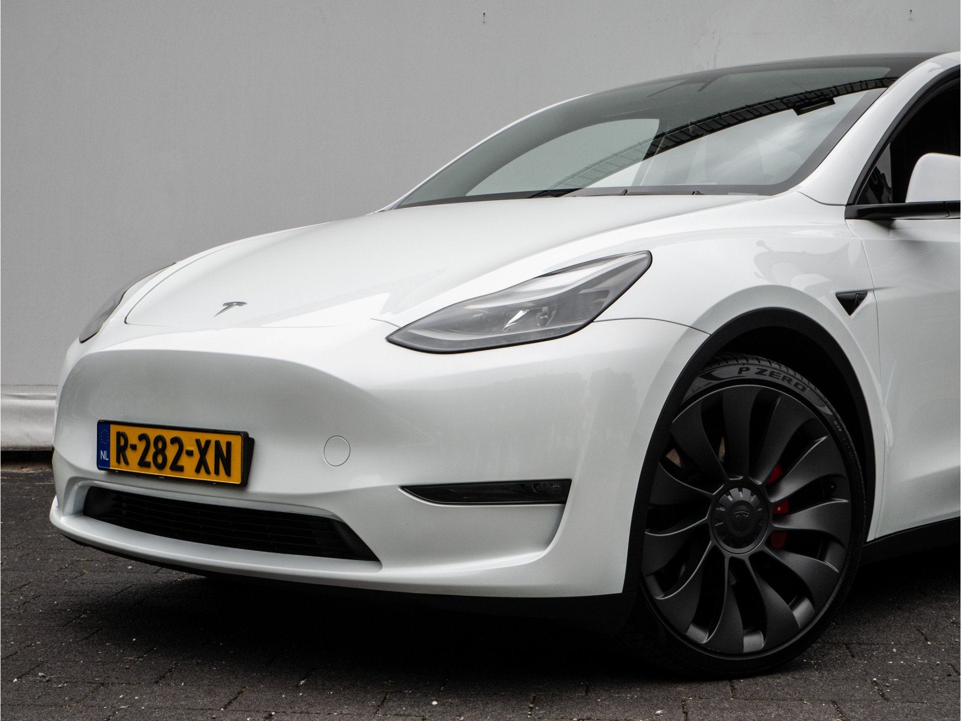 Tesla Model Y Performance AWD 75 kWh SOH 93% Panoramadak/ 21, Auto's, Tesla, Automaat, Gebruikt, Zwart, Navigatiesysteem