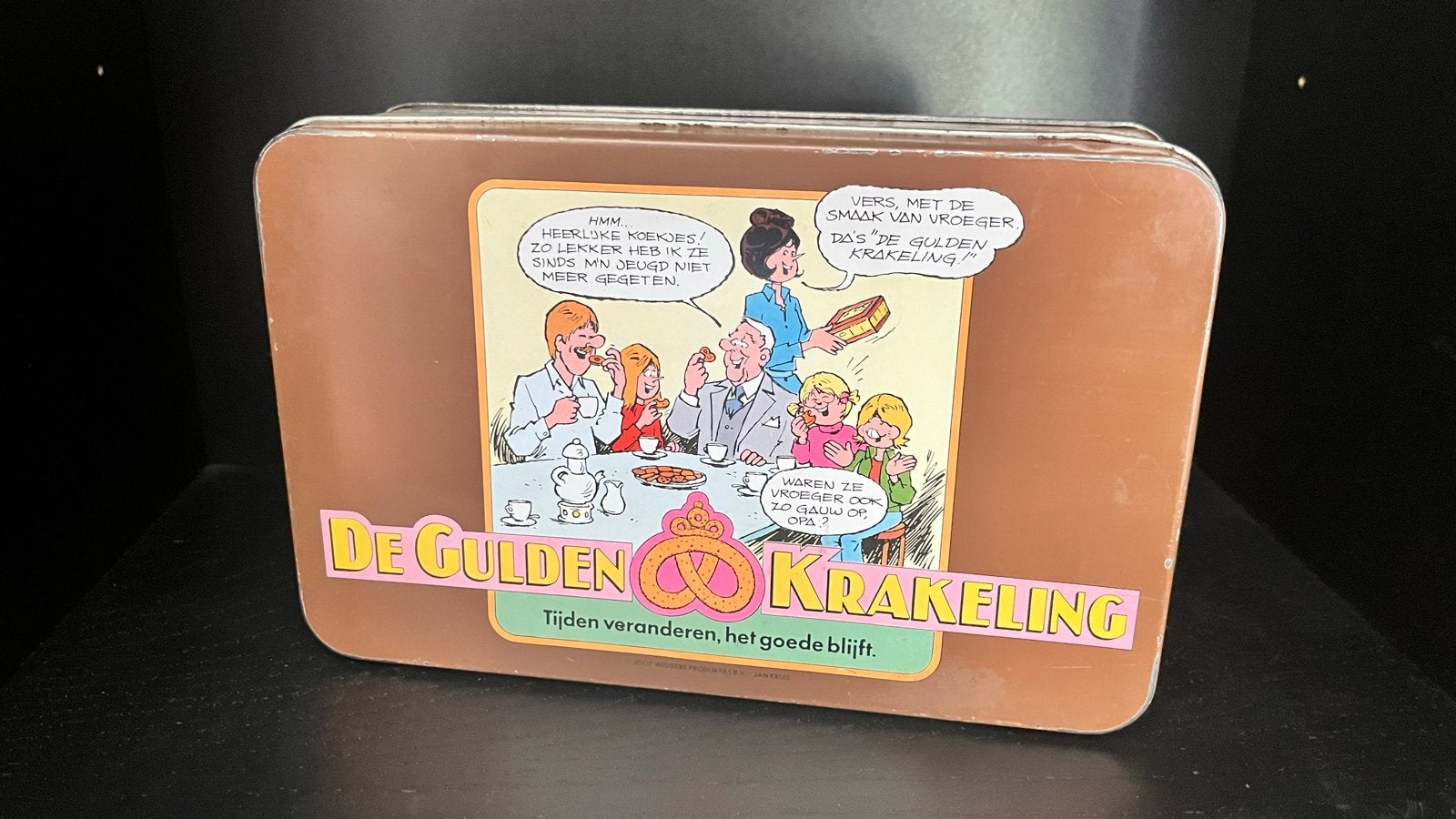 Vintage blikken trommel 'De Gulden Krakeling' Jan, Jans en d, Verzamelen, Ophalen of Verzenden, Gebruikt, Koek(jes), Overige merken