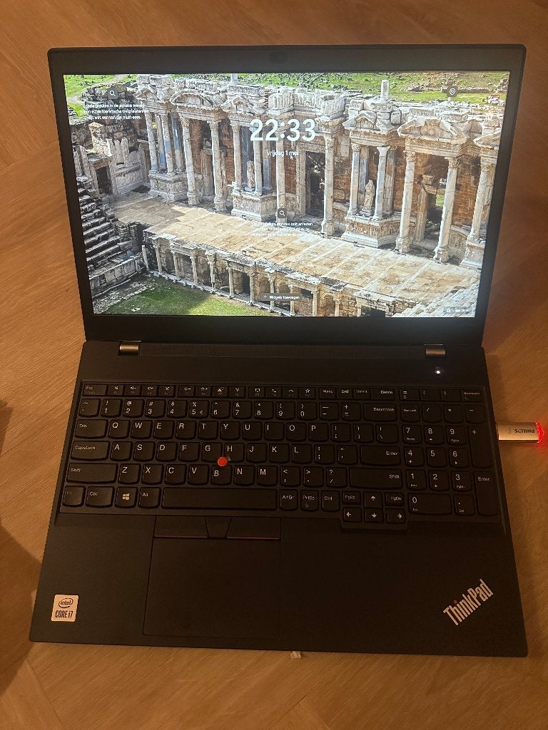 Lenovo P15V i7 1075H 512gb ssd 16gb 15 inch Windows 11., Met videokaart, 512 GB, Gaming, SSD