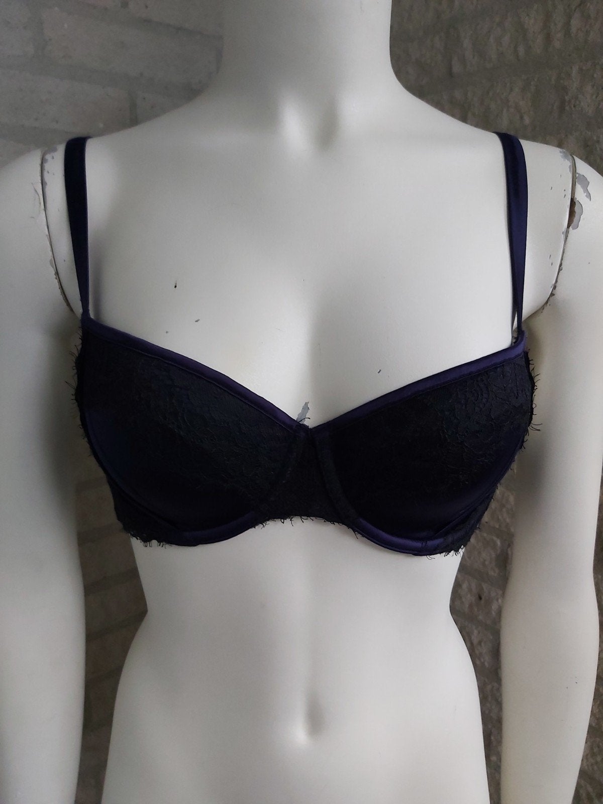 Chique BH van Hunkemoller Noir maat 70C, Hunkemöller, Ophalen of Verzenden, Zwart, BH