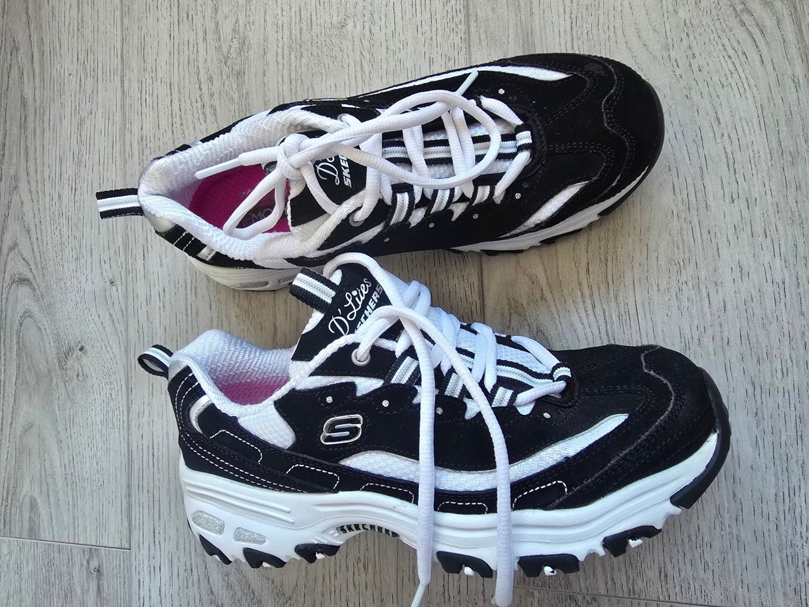 Skechers D'Lites Memory Foam sneakers zwart wit maat 37, Ophalen of Verzenden