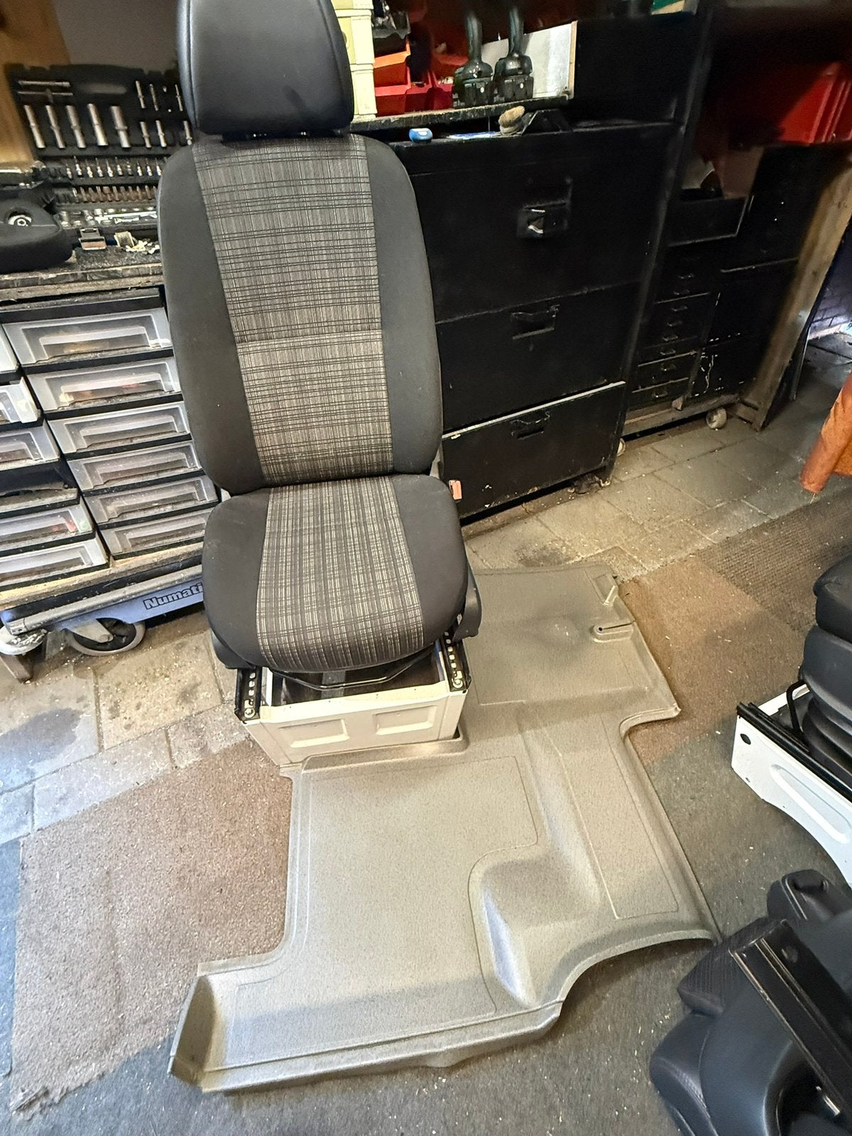 Nette bijrijdersstoel voor mercedes sprinter 906/vw crafter, Ophalen, Gebruikt, Mercedes-Benz