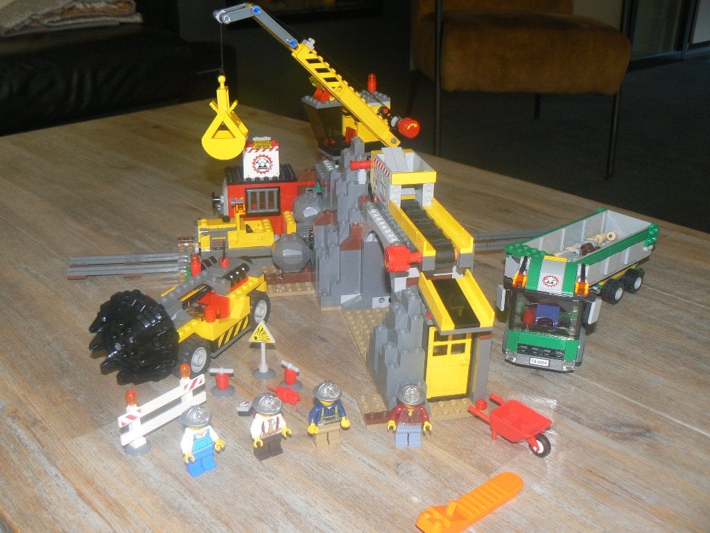 Te koop: Lego City De Mijn 4204 met boekjes, Lego, Inclusief instructies, Ophalen of Verzenden, City