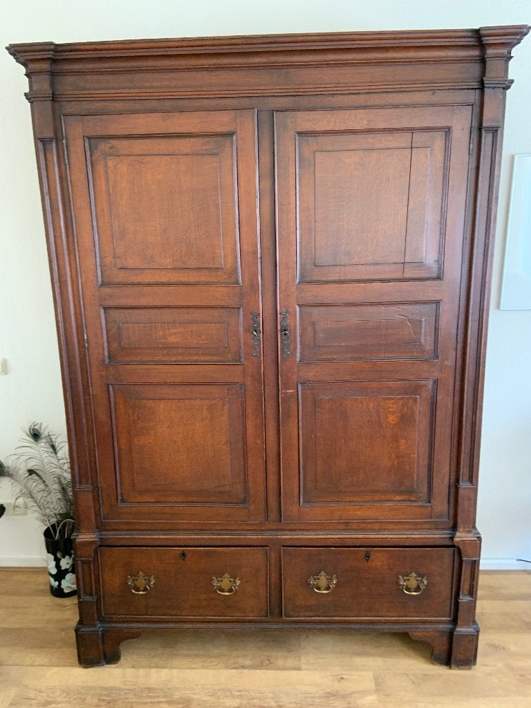 Antieke kast, Ophalen