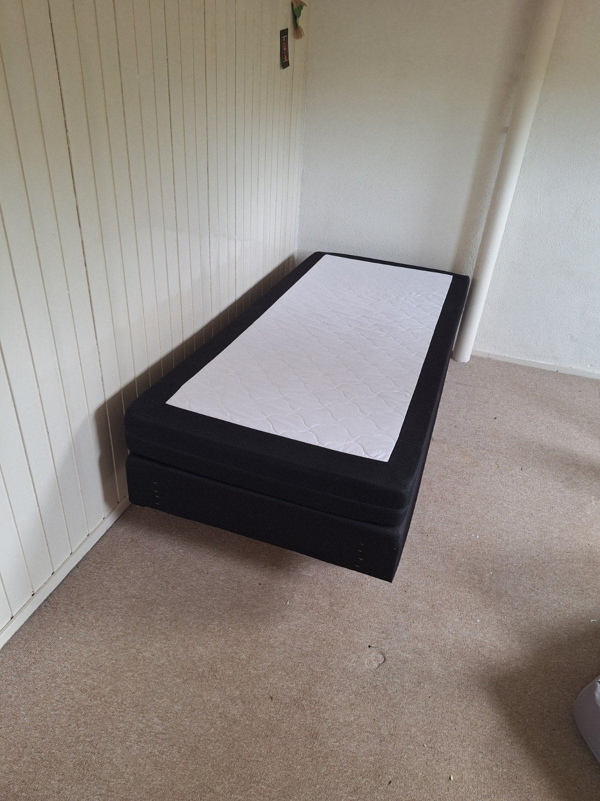 Eenpersoons boxspring 200x90cm met matras en topper, Huis en Inrichting, Ophalen, 90 cm, Eenpersoons, Zwart