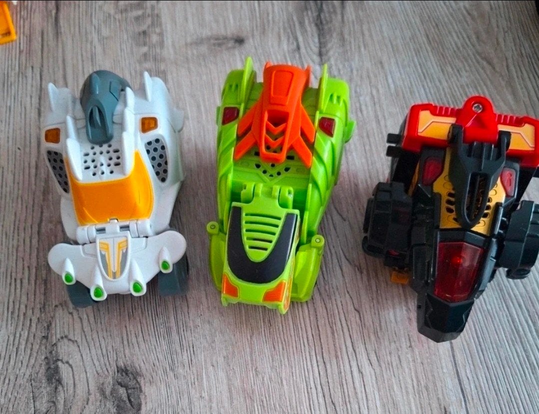 Set van 3 transformerende speelgoedvoertuigen, Ophalen, Gebruikt
