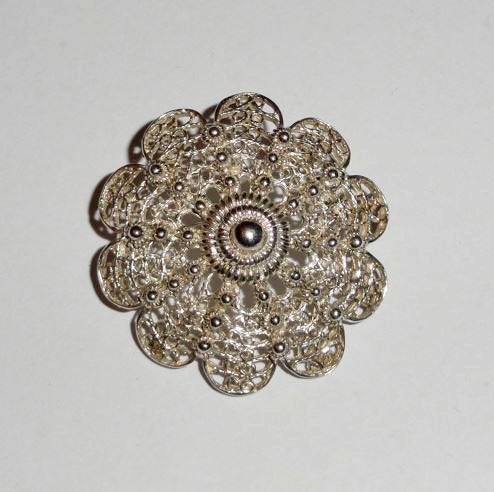 Broche Zeeuwse Knop Knoop Zilver, Verzenden, Minder dan 4 cm, Zo goed als nieuw, Zilver