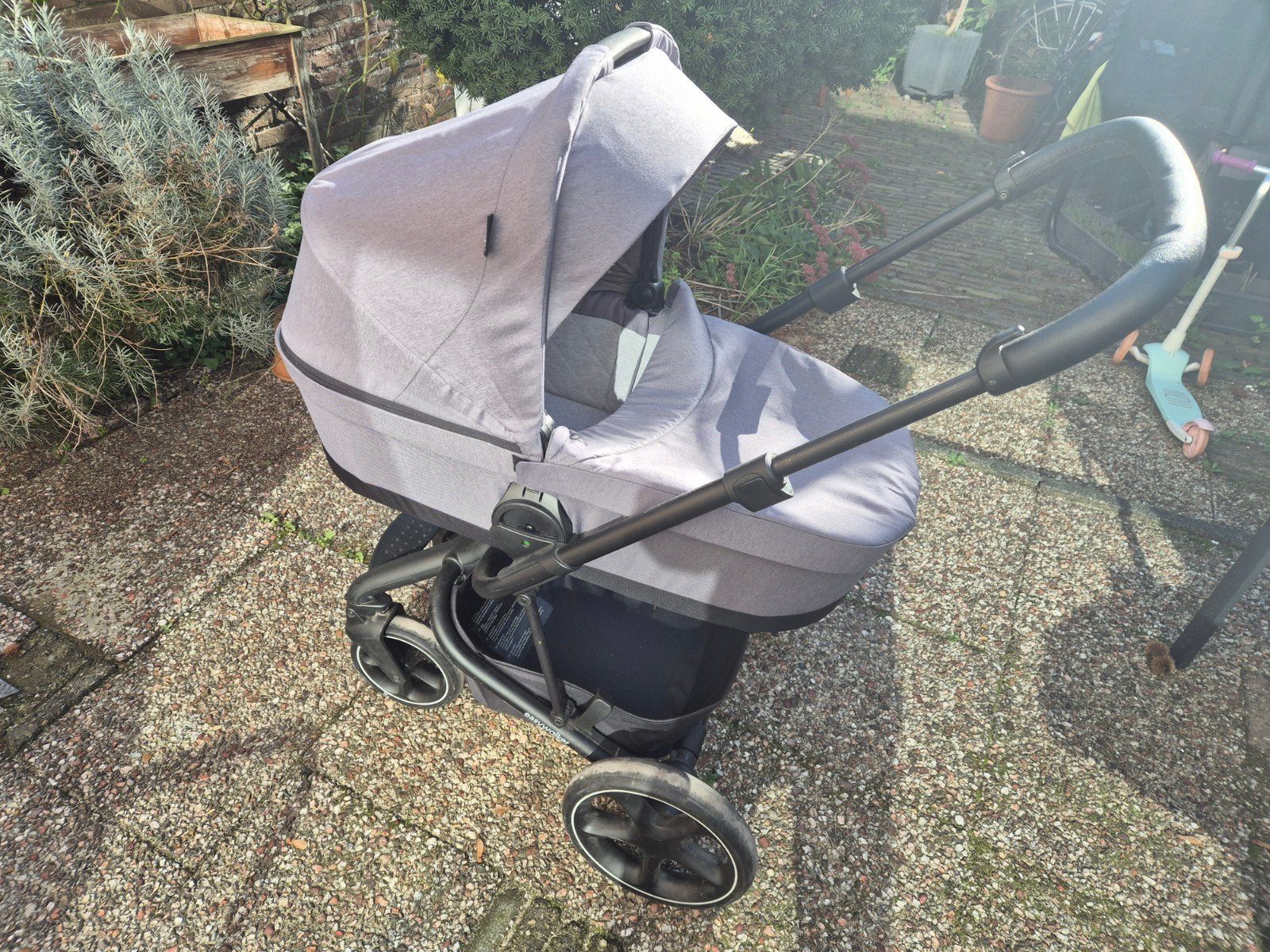 Easywalker Harvey 3 Combiwagen - lichte gebruikssporen, Zo goed als nieuw, Combiwagen, Met reiswieg, Ophalen