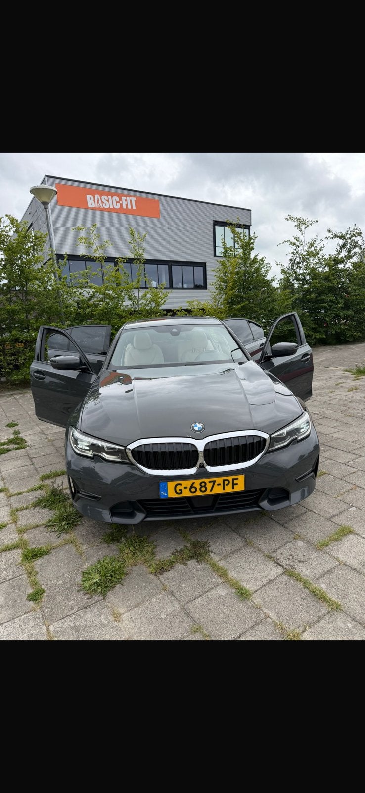 BMW 3-Serie 320d 190pk Aut 2019 Grijs, Auto's, BMW, Automaat, Achterwielaandrijving, 1995 cc, Diesel