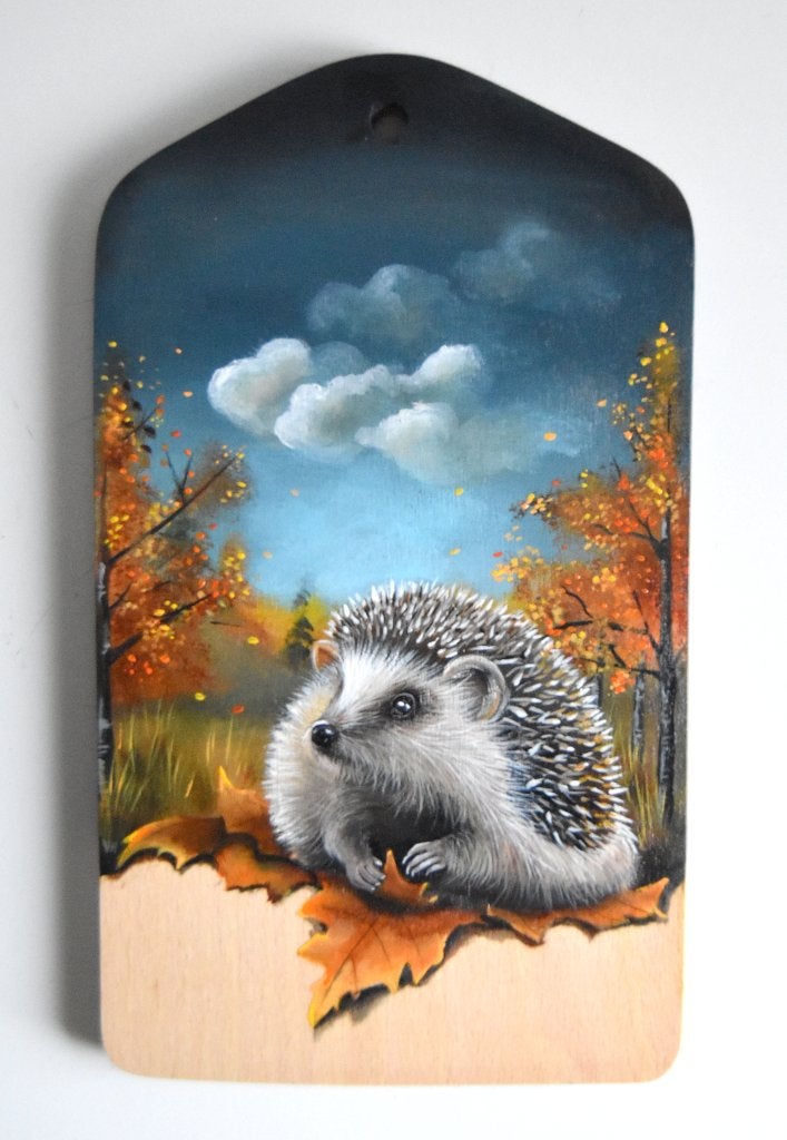Egeltje in de herfst, hand geschilderd op een houten plankje, Antiek en Kunst, Ophalen of Verzenden