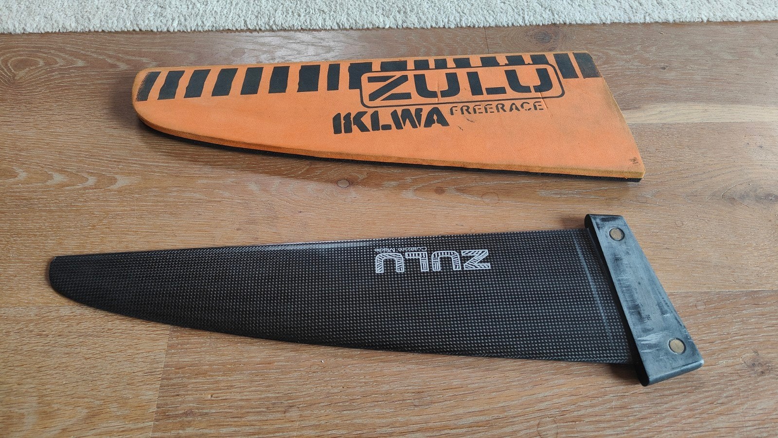 Vinnen Tuttle box ZULU fins en Prolimit, Watersport en Boten, Windsurfen, Ophalen, Gebruikt, Vin