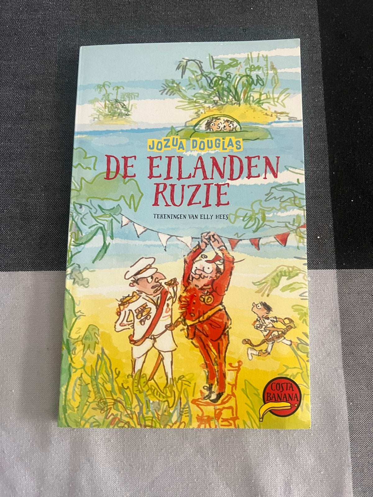 Jozua Douglas - De Eilanden Ruzie (Kinderboek), Ophalen of Verzenden, Zo goed als nieuw, Fictie algemeen