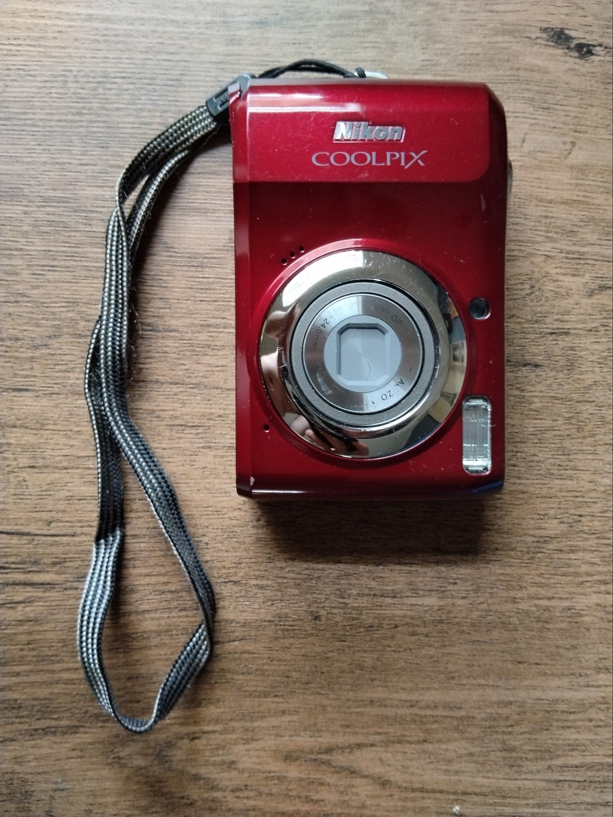 Nikon Coolpix L20 Compactcamera - Rood, Audio, Tv en Foto, Fotocamera's Digitaal, Ingebouwde flitser, Gebruikt, Ophalen of Verzenden